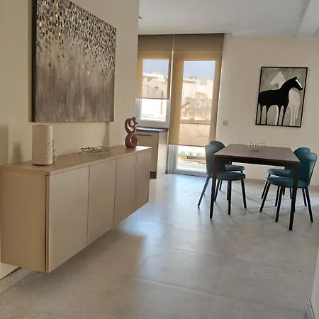 Private With Bathroom And Balcony - Shared Flat *